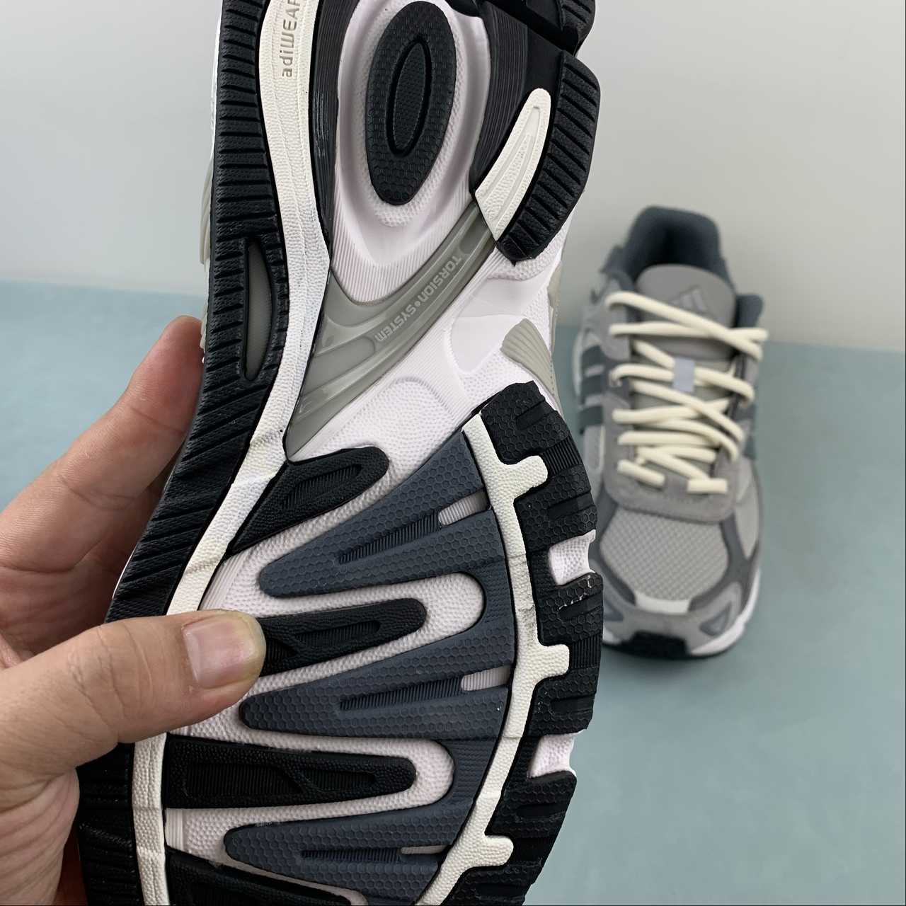 adidas Response CL - Image 4